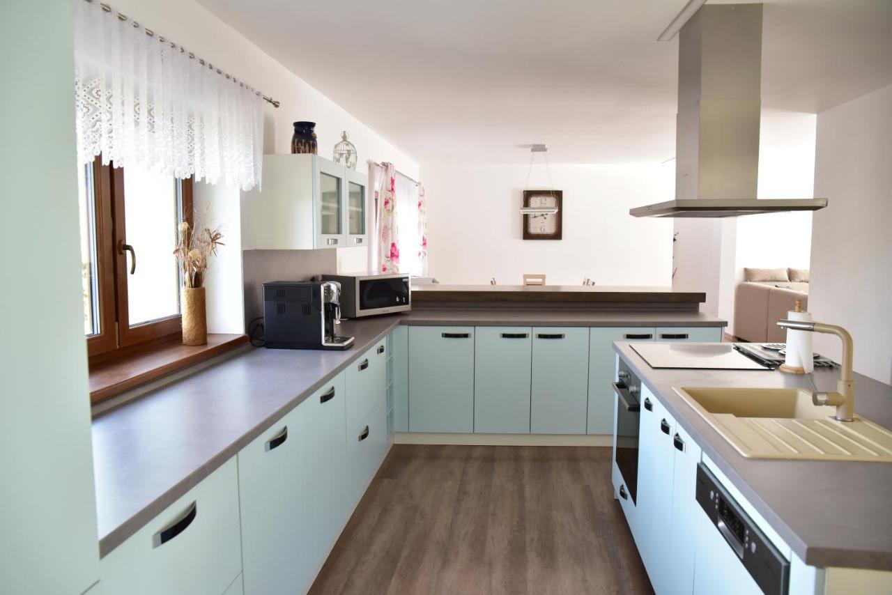 Apartman Lukov Lukov  Exteriör bild